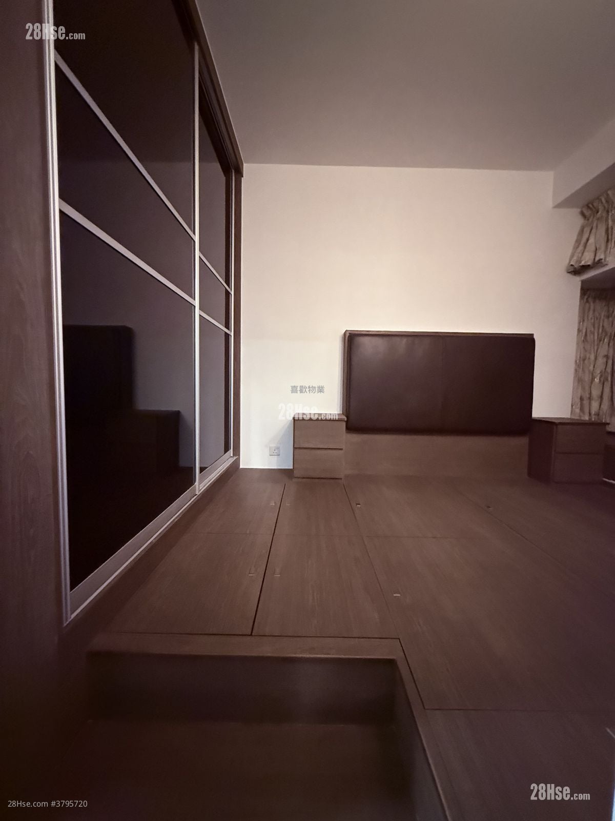 晋名峰 租盘 3 房 , 2 浴室 753 平方尺