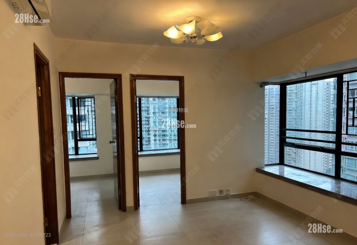 The Metro City Sell 2 Bedrooms , 1 Bathroom 406 ft²