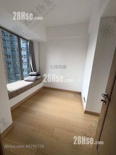 Stars By The Harbour Sell 5+ Bedrooms 1,408 ft²