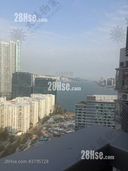 Stars By The Harbour Sell 5+ Bedrooms 1,408 ft²