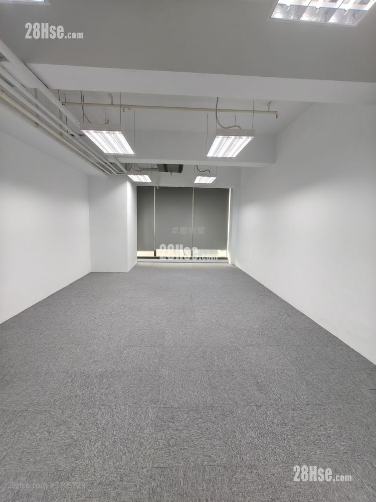 Global Gateway Tower 租盘 开放式间隔 639 平方尺