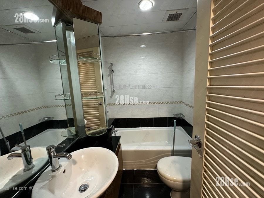 Rambler Crest Rental 3 Bedrooms , 2 Bathrooms 690 ft²