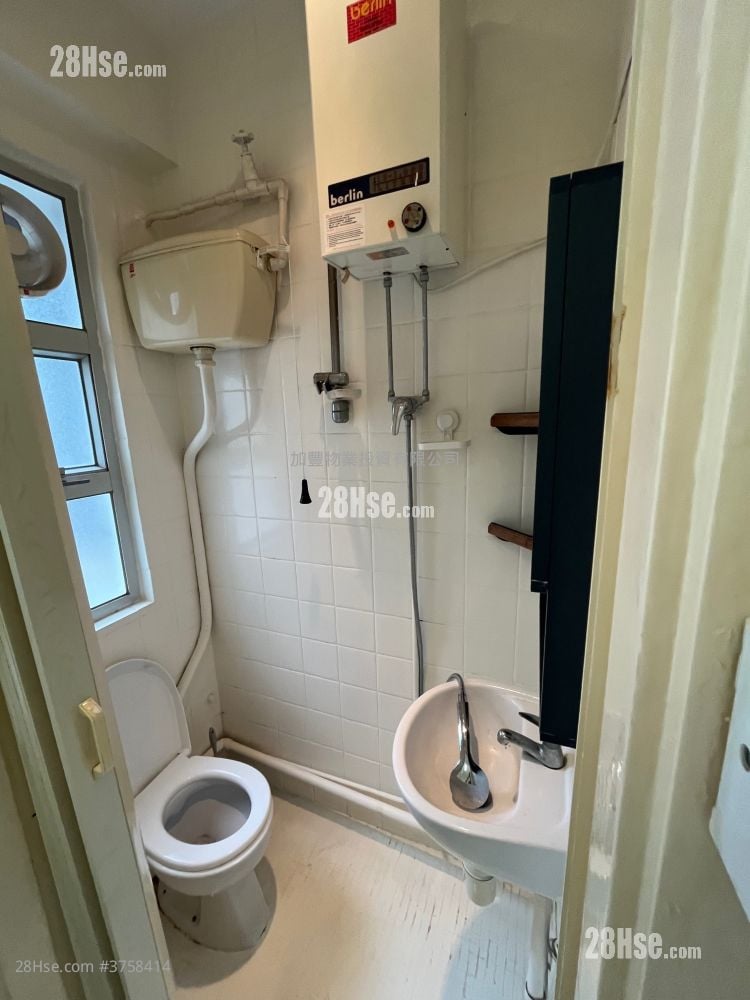 Cheong Loong Building Rental Studio , 1 Bathroom