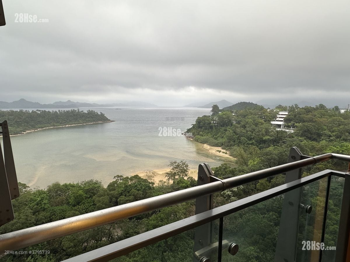 迎海 租盘 4 房 810 平方尺