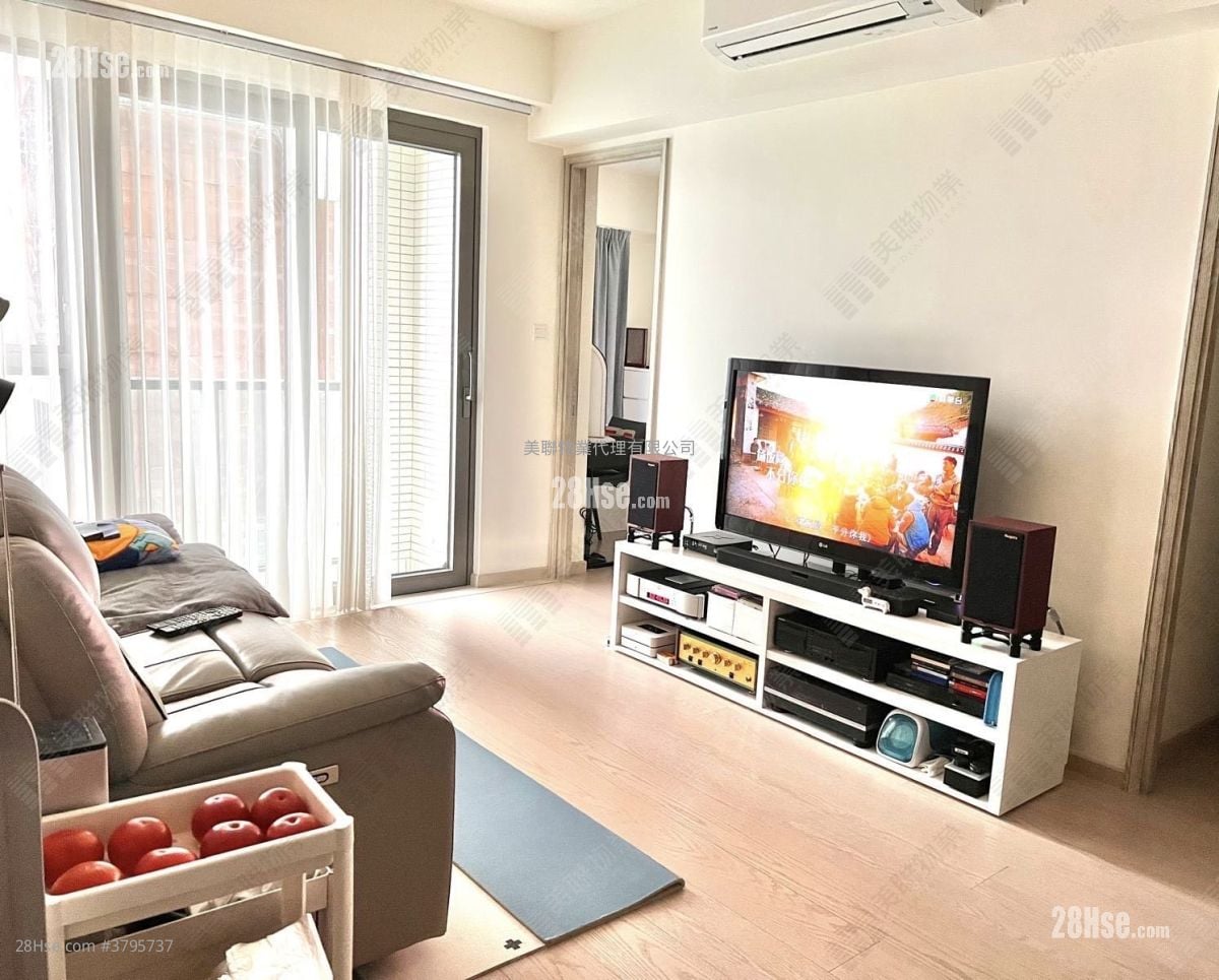 Sea To Sky Sell 3 Bedrooms , 2 Bathrooms 786 ft²