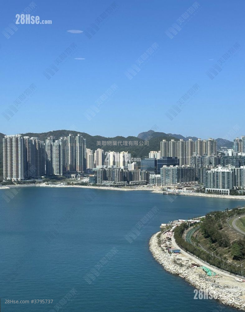 Sea To Sky Sell 3 Bedrooms , 2 Bathrooms 786 ft²