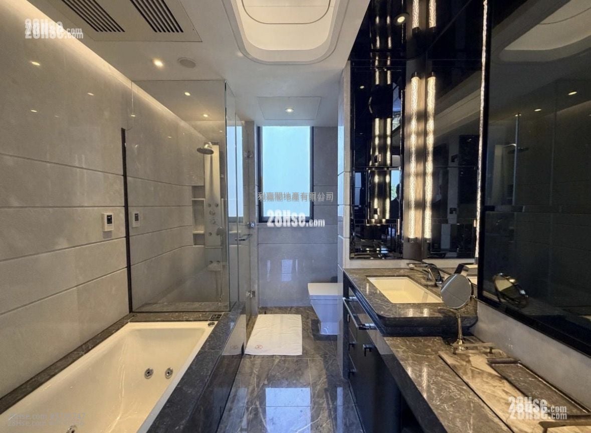 天铸 售盘 4 房 2,018 平方尺