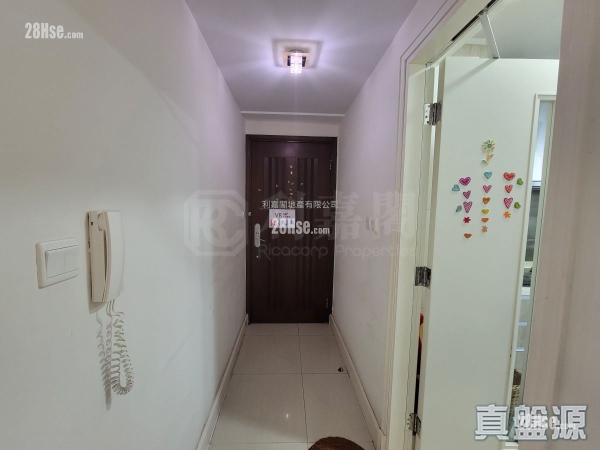 Le Prime Of Le Prestige Sell 4 Bedrooms 985 ft²