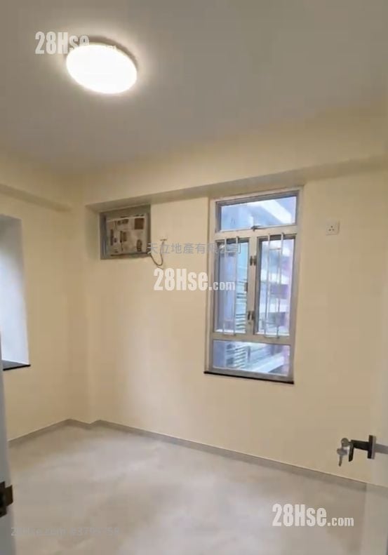 Harmony Court Rental 3 Bedrooms , 1 Bathroom 658 ft²