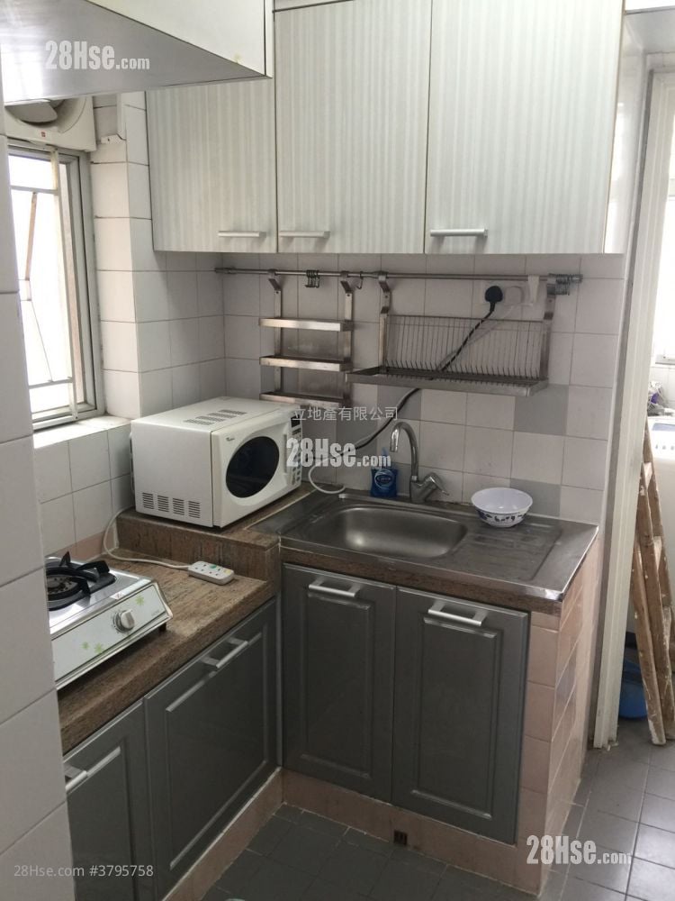 Harmony Court Rental 3 Bedrooms , 1 Bathroom 658 ft²