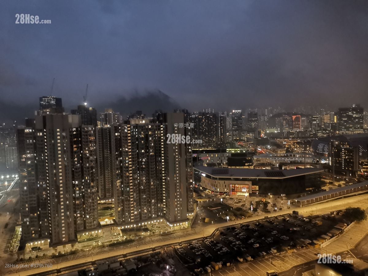 Sky Tower Sell 1 Bathroom 479 ft²