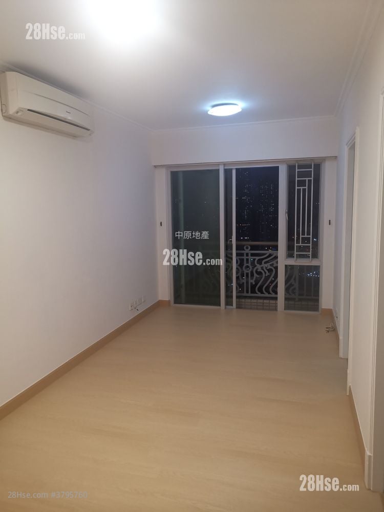 Sky Tower Sell 1 Bathroom 479 ft²