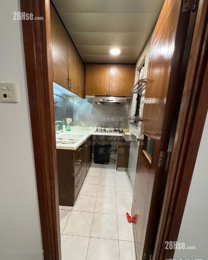 Royal Terrace Sell 2 Bedrooms , 1 Bathroom 400 ft²