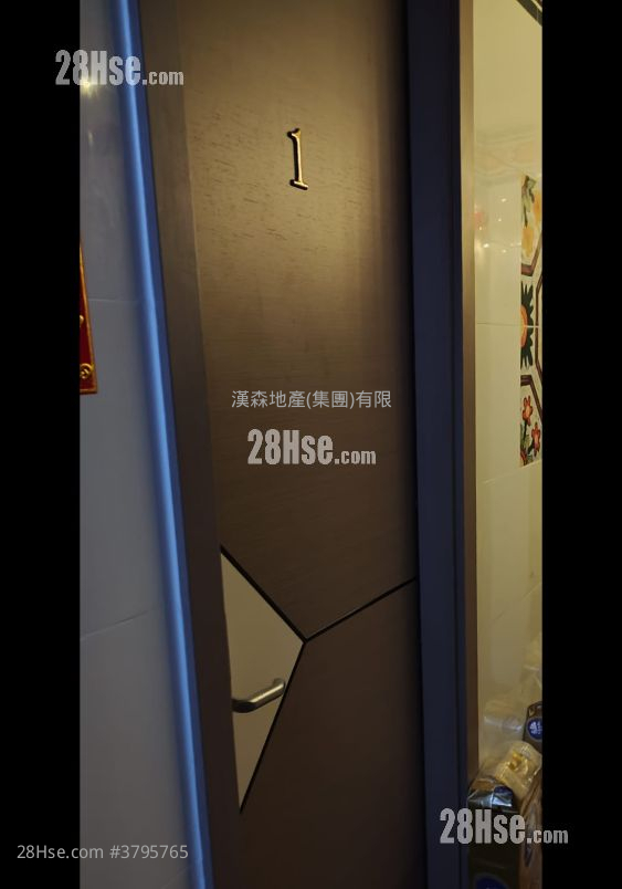 永乐大楼 售盘 5+ 房 910 平方尺