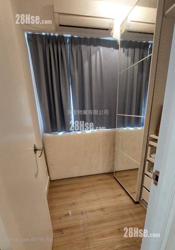 Fok Lin  Building Rental 2 Bedrooms , 1 Bathroom 413 ft²