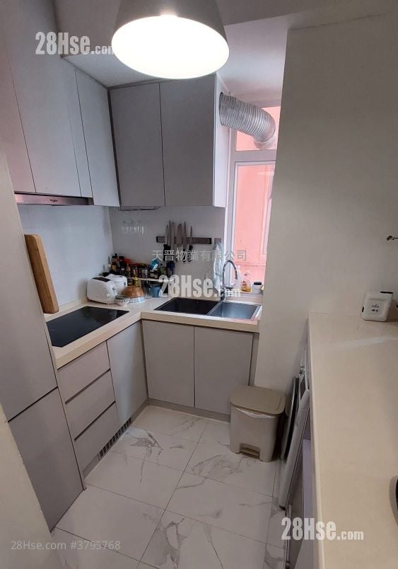 Fok Lin  Building Rental 2 Bedrooms , 1 Bathroom 413 ft²