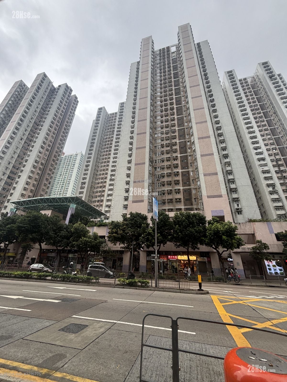 Lok Hin Terrace Sell 3 Bedrooms , 2 Bathrooms 564 ft²