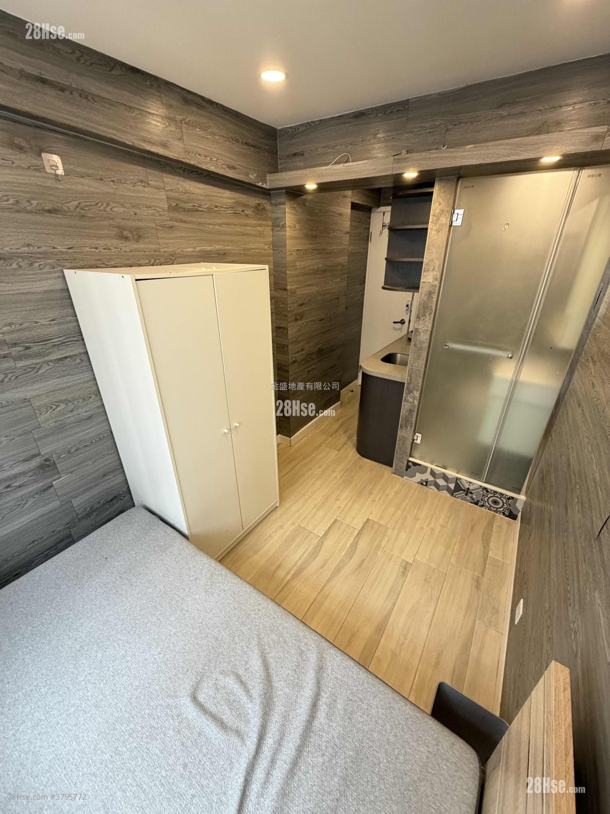 单幢楼房 租盘 1 浴室 150 平方尺