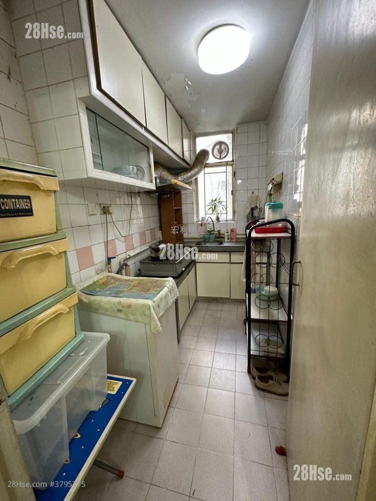 Lok Hin Terrace Sell 3 Bedrooms , 2 Bathrooms 564 ft²