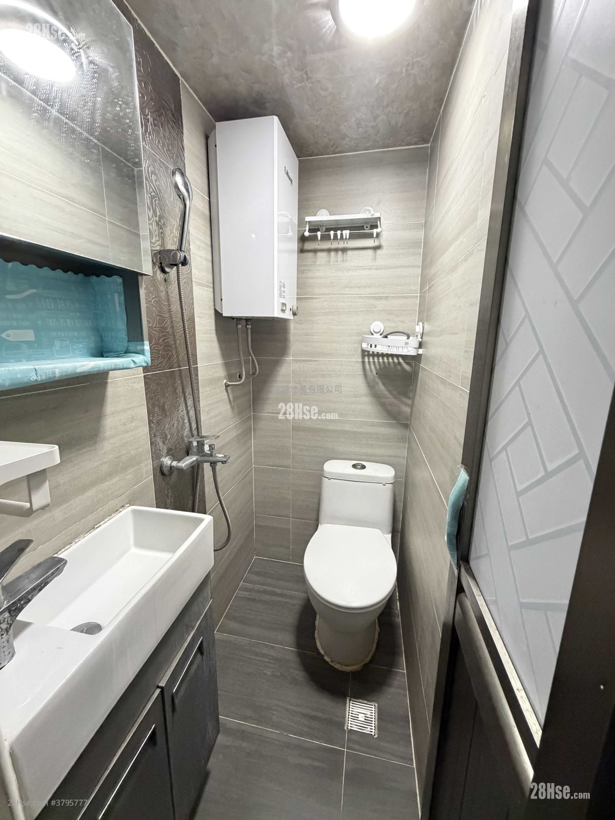 单幢楼房 租盘 1 浴室 140 平方尺