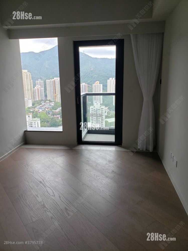 柏傲庄 售盘 1 浴室 264 平方尺