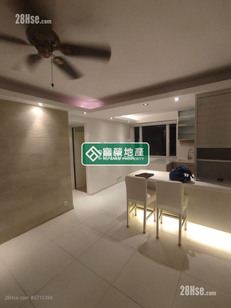 Yee King Building Sell 2 Bedrooms , 1 Bathroom 465 ft²