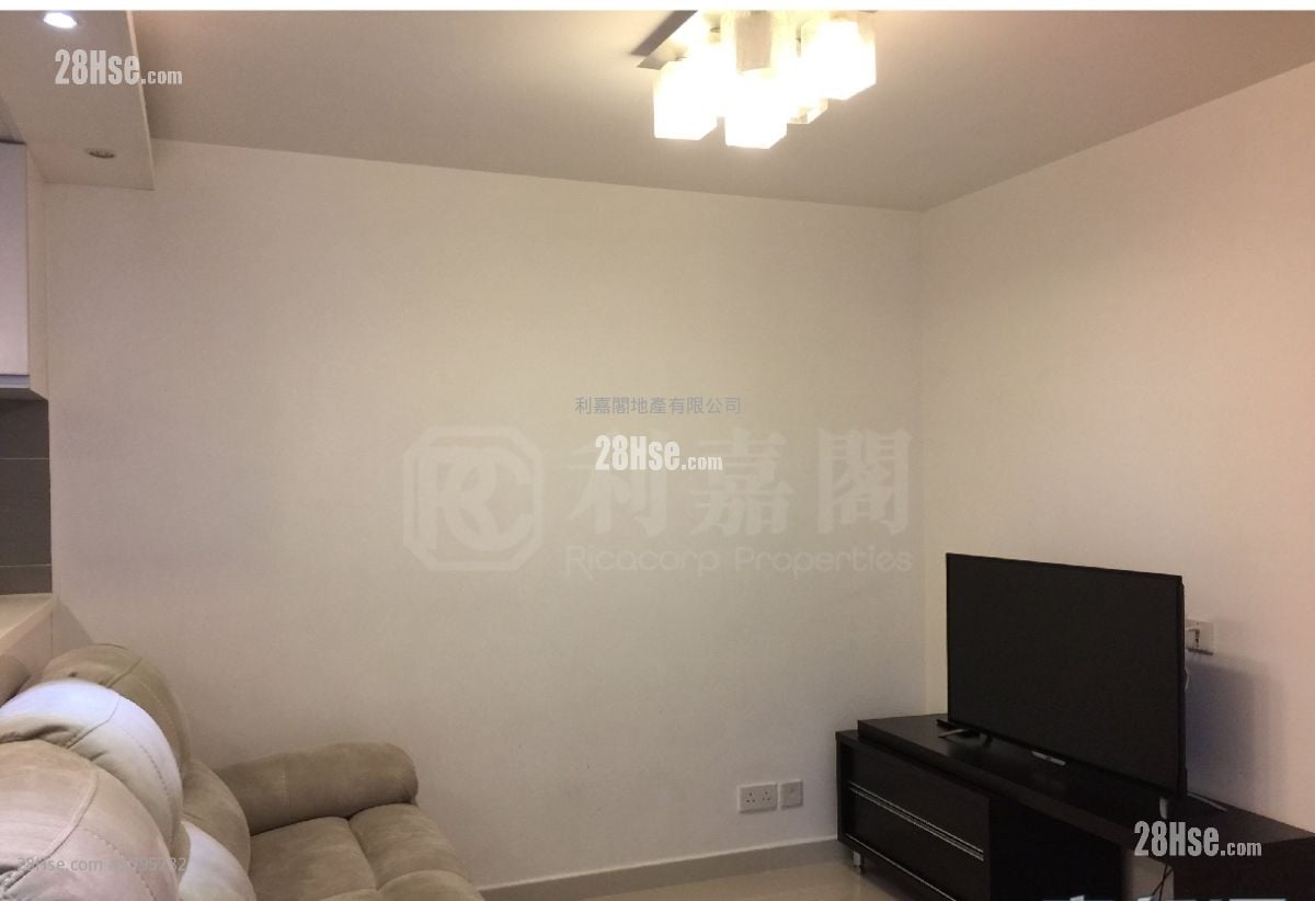 Taikoo Shing Sell 3 Bedrooms , 2 Bathrooms 760 ft²