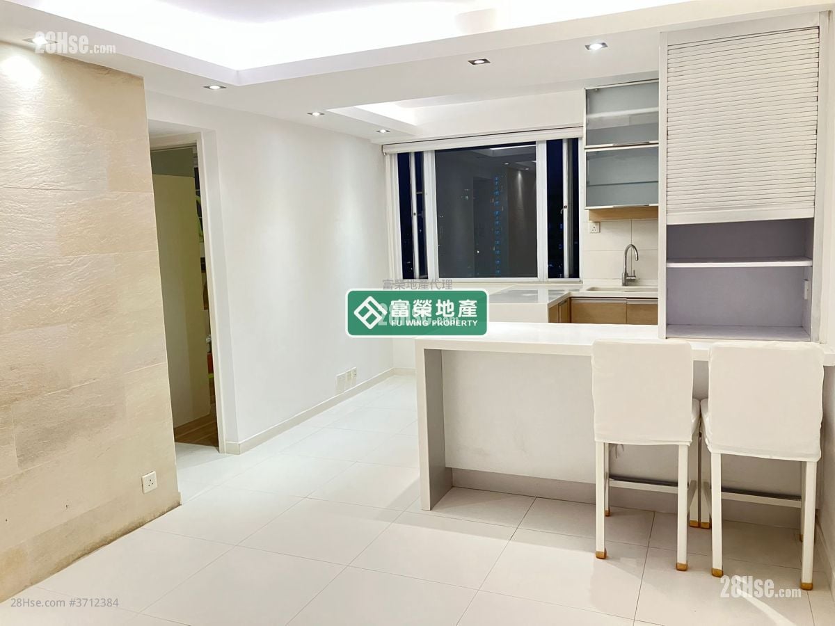 Yee King Building Sell 2 Bedrooms , 1 Bathroom 465 ft²