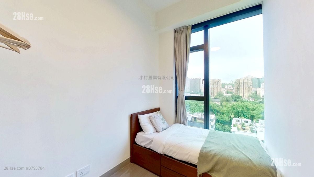 bedroom 1: Prince Wesidence Rental 2 Bedrooms , 2 Bathrooms 561 ft²