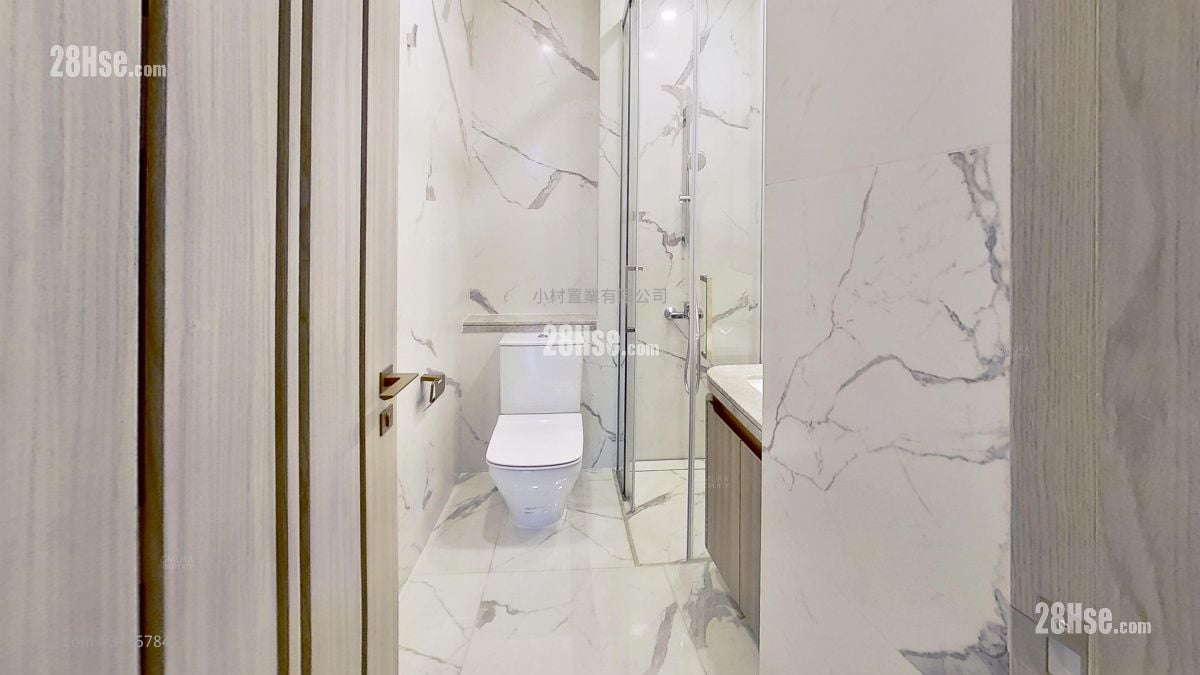 bathroom: Prince Wesidence Rental 2 Bedrooms , 2 Bathrooms 561 ft²