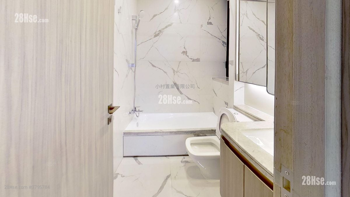 bathroom: Prince Wesidence Rental 2 Bedrooms , 2 Bathrooms 561 ft²