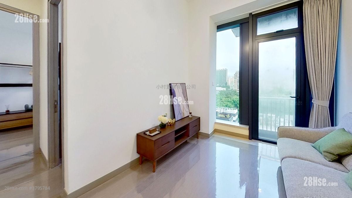 living room: Prince Wesidence Rental 2 Bedrooms , 2 Bathrooms 561 ft²