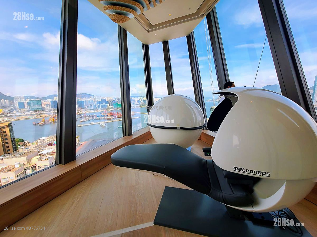 The Vantage Sell 1 Bedroom , 1 Bathroom 277 ft²