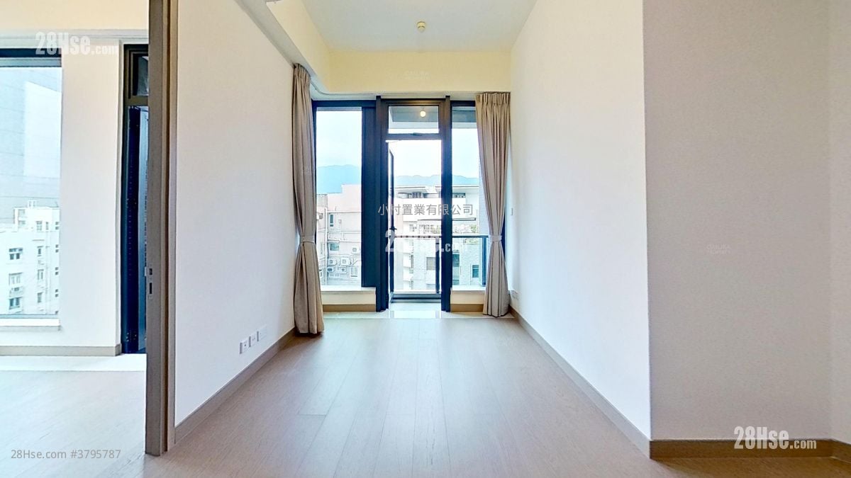 living room: Prince Wesidence Rental 1 Bedroom , 1 Bathroom 362 ft²