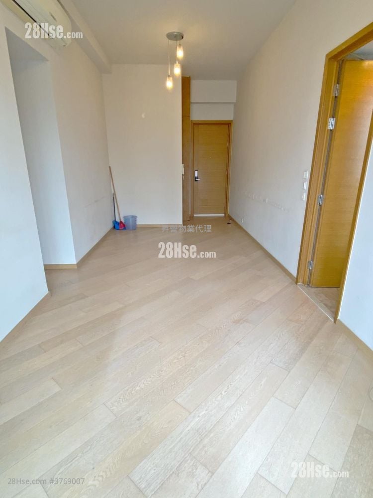 Chatham Gate Sell 2 Bedrooms , 1 Bathroom 606 ft²