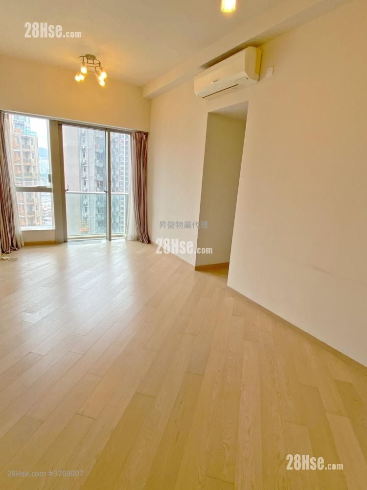 Chatham Gate Sell 2 Bedrooms , 1 Bathroom 606 ft²