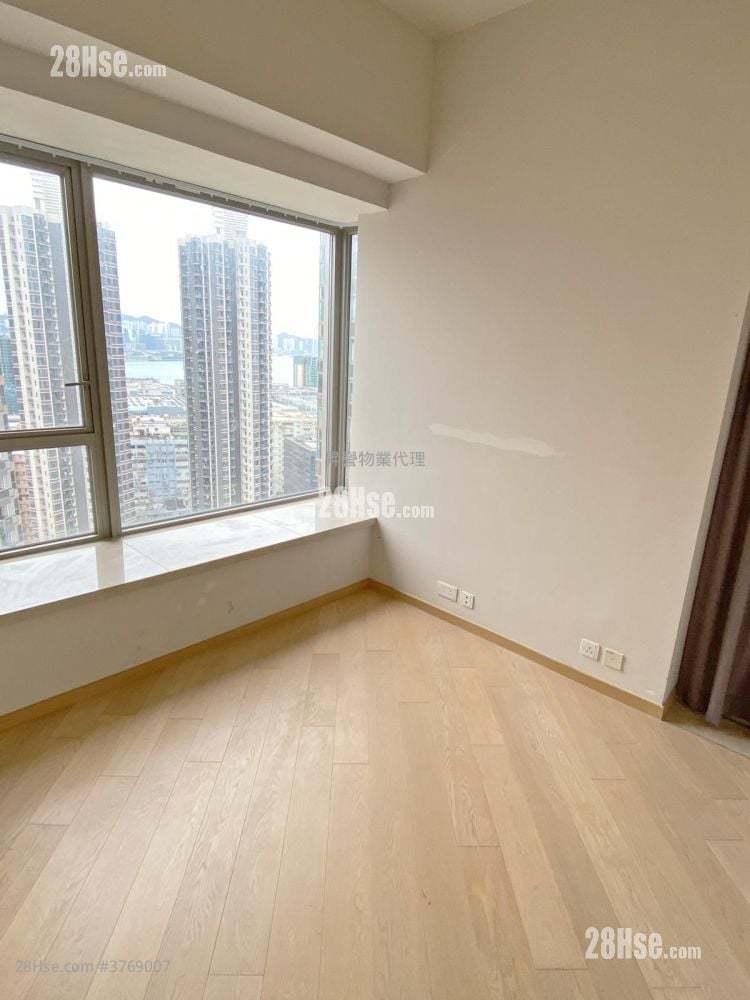 Chatham Gate Sell 2 Bedrooms , 1 Bathroom 606 ft²