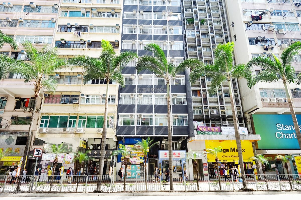 building outlook: Woon Yin Building Rental Studio , 1 Bathroom 150 ft²