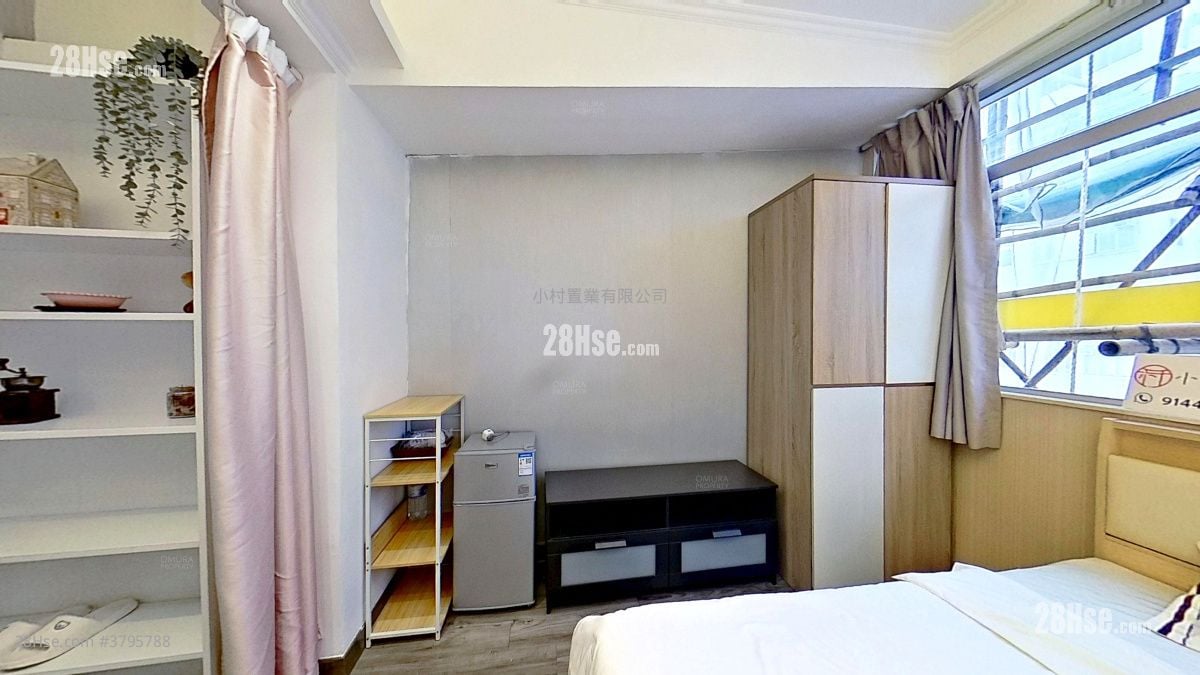 master room: Woon Yin Building Rental Studio , 1 Bathroom 150 ft²