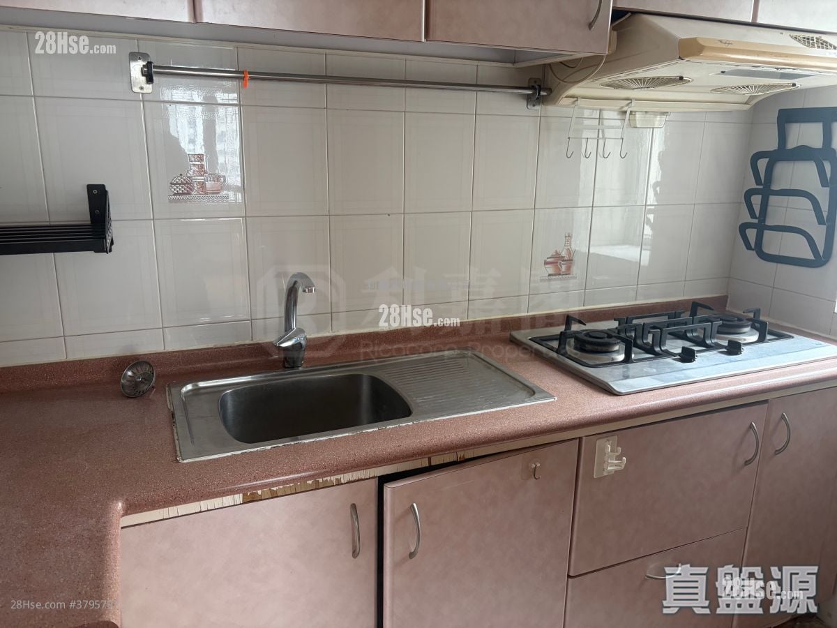 南丰新邨 售盘 2 房 , 1 浴室 391 平方尺