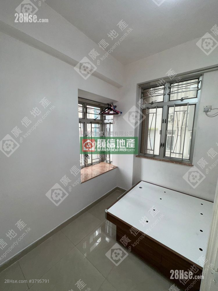 鸿威大厦 租盘 2 房 , 1 浴室 326 平方尺