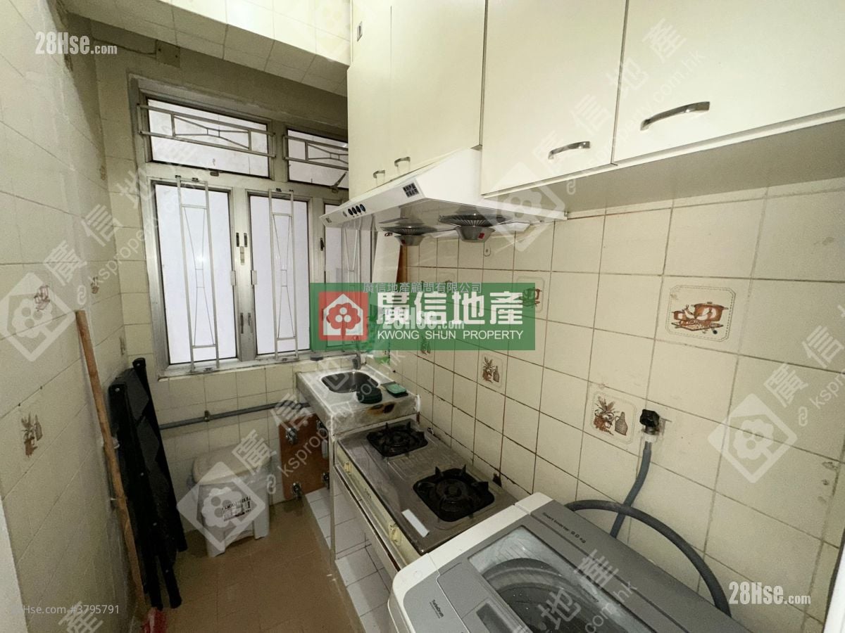 鸿威大厦 租盘 2 房 , 1 浴室 326 平方尺