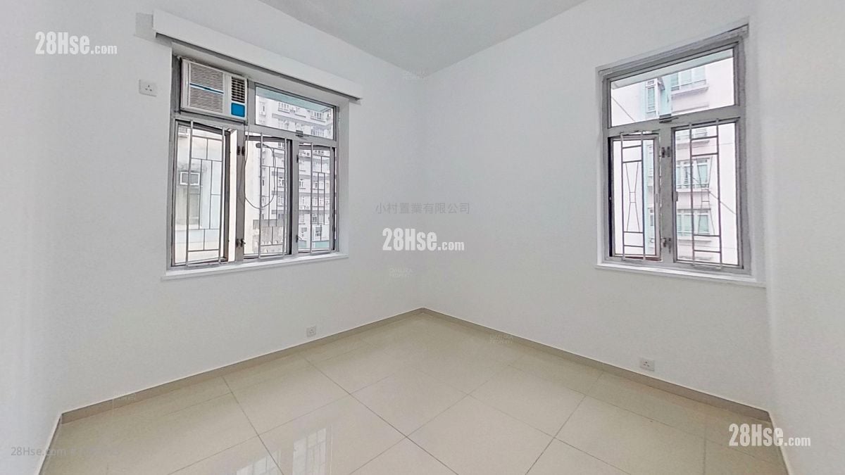 bedroom 3: Ritz Garden Apartments Rental 3 Bedrooms , 2 Bathrooms 1,097 ft²