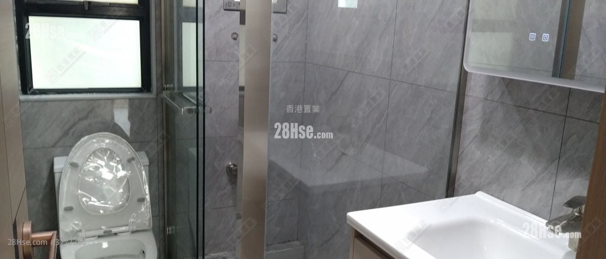 Ying Piu Mansion Sell 3 Bedrooms , 2 Bathrooms 703 ft²