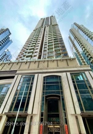 building outlook: Upper West Rental 3 Bedrooms , 2 Bathrooms 609 ft²