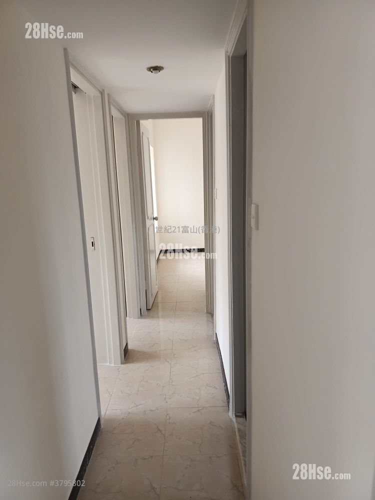 海港花园 售盘 3 房 , 2 浴室 597 平方尺