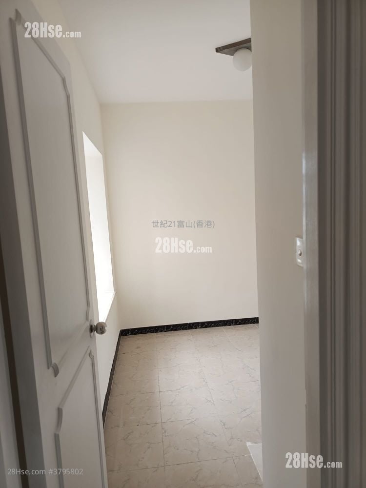 海港花园 售盘 3 房 , 2 浴室 597 平方尺