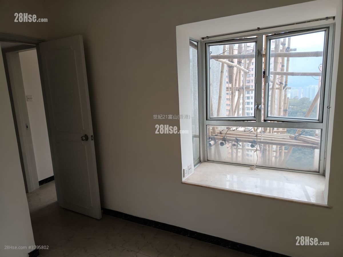 海港花园 售盘 3 房 , 2 浴室 597 平方尺