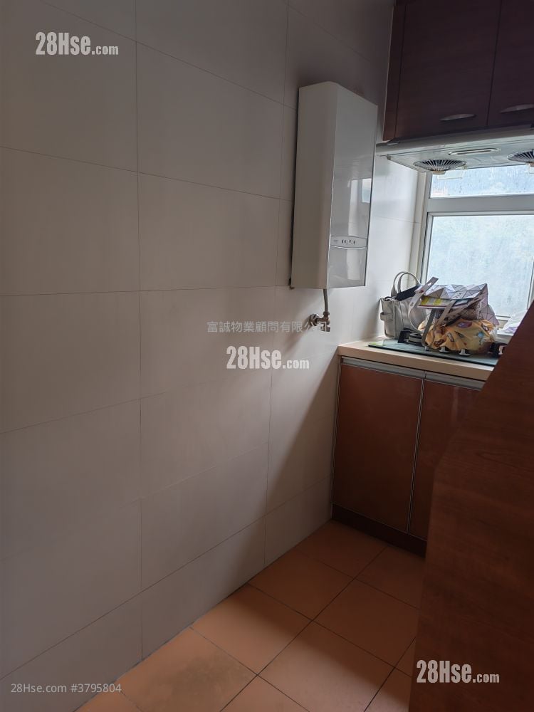Tsui Ping (North) Estate Sell 2 Bedrooms , 1 Bathroom 381 ft²
