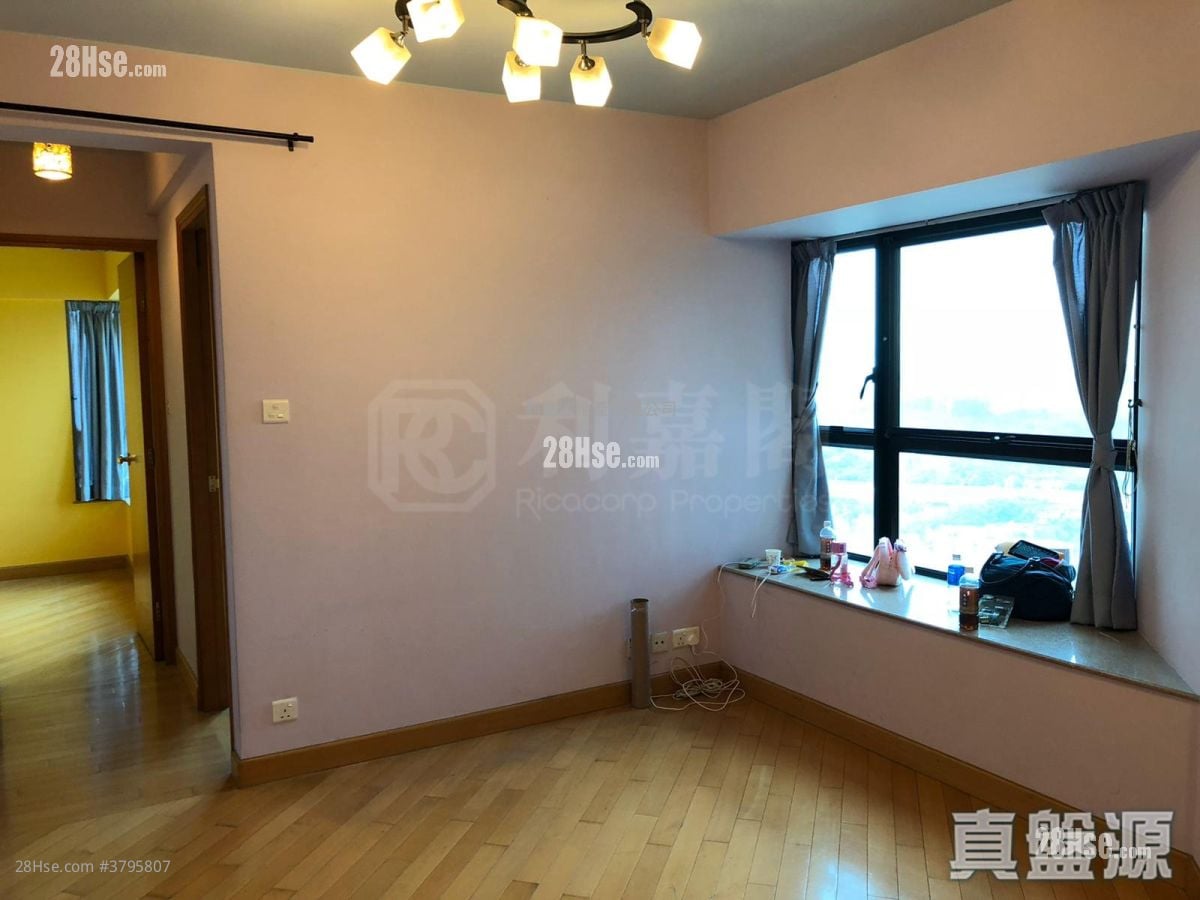 Villa By The Park Rental 2 Bedrooms , 1 Bathroom 396 ft²